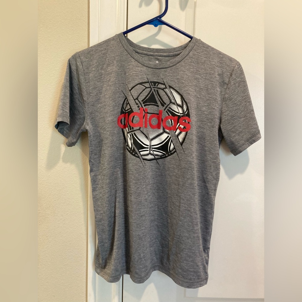 Lots of 2 boys Adidas gray wicking short sleeve shirts size 10-12 Medium